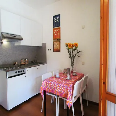 Apartment Charming With Garden - Beahost