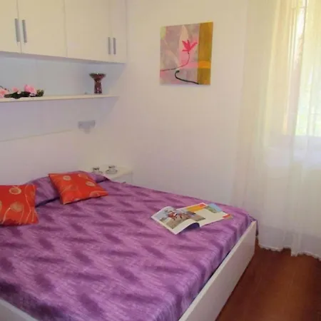 Appartement Charming With Garden