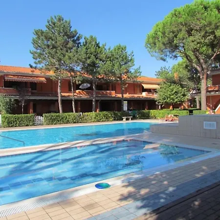 Charming With Garden *