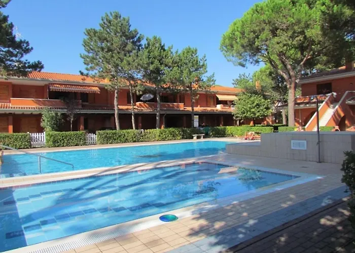 Charming With Garden *