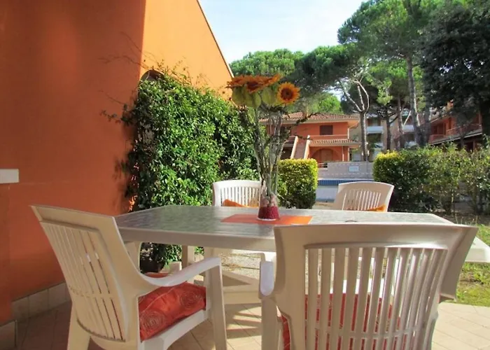 Charming With Garden Apartmán